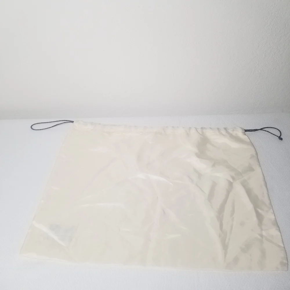 2 Coach Duster Bags - Picture 5 of 16